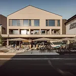 Dips&drops - The First Bike And Hub 4* Flachau