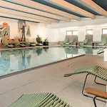 Dips&drops - The First Bike And Hub Hotel