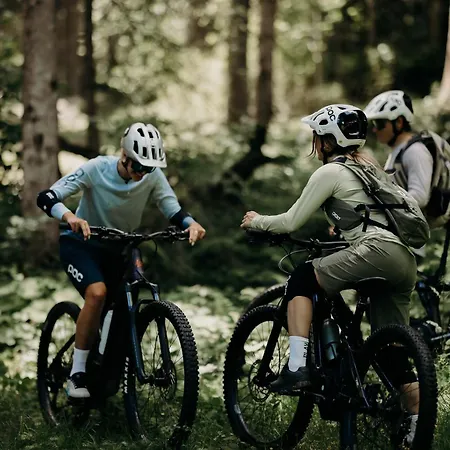 Hotel Dips&drops - The First Bike And Hub