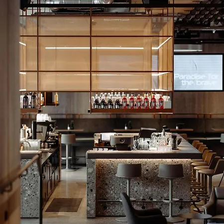 Hotel Dips&drops - The First Bike And Hub