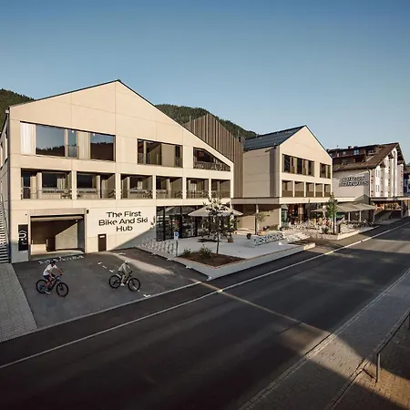 Dips&drops - The First Bike And Hub Flachau