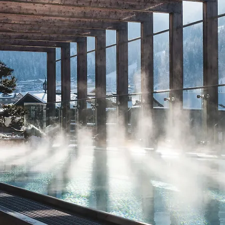 Dips&drops - The First Bike And Hub Hotel