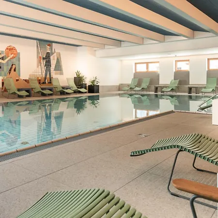 Dips&drops - The First Bike And Hub Hotel