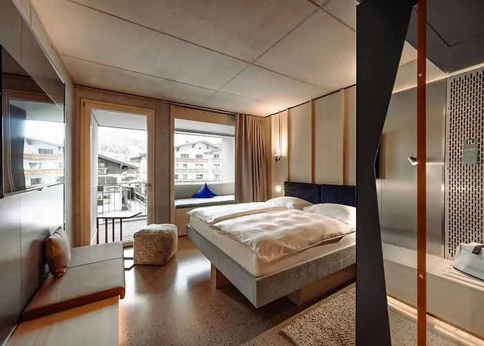 Hotel Dips&drops - The First Bike And Hub 4*