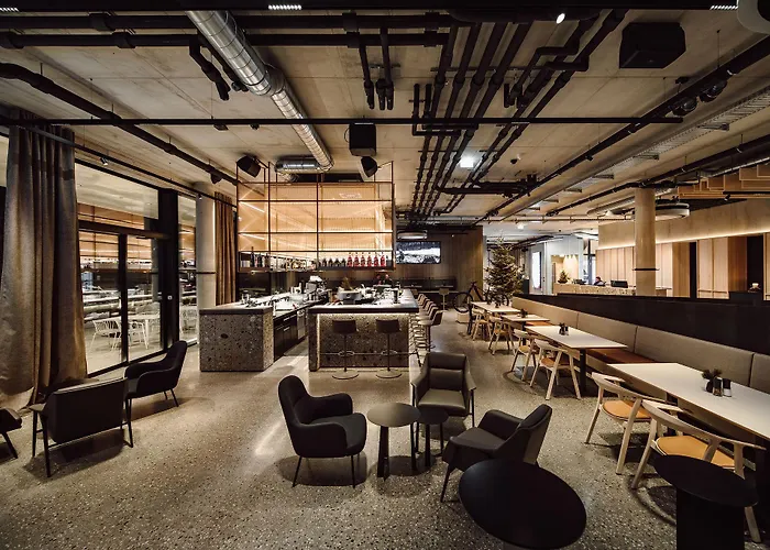 Dips&drops - The First Bike And Hub Hotel 4*