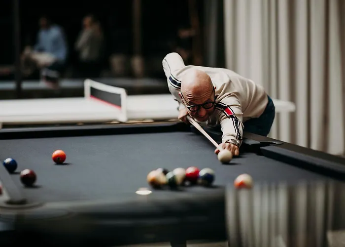 Dips&drops - The First Bike And Hub Hotel 4*