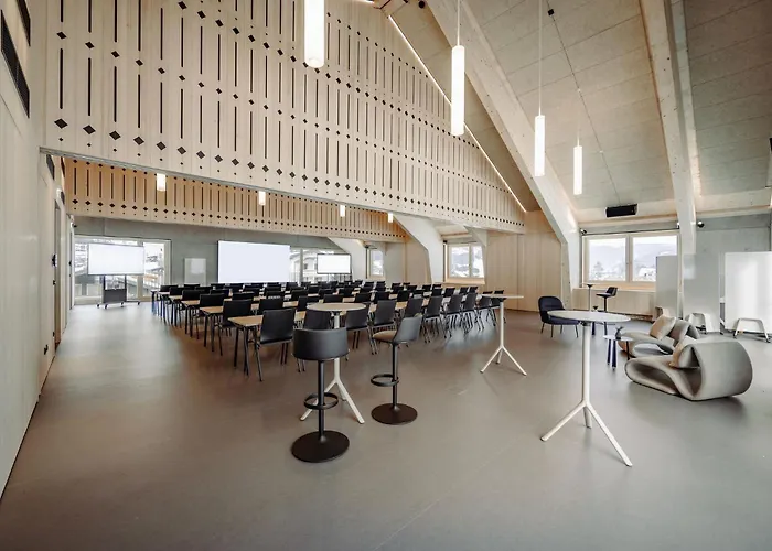 Dips&drops - The First Bike And Hub Hotel