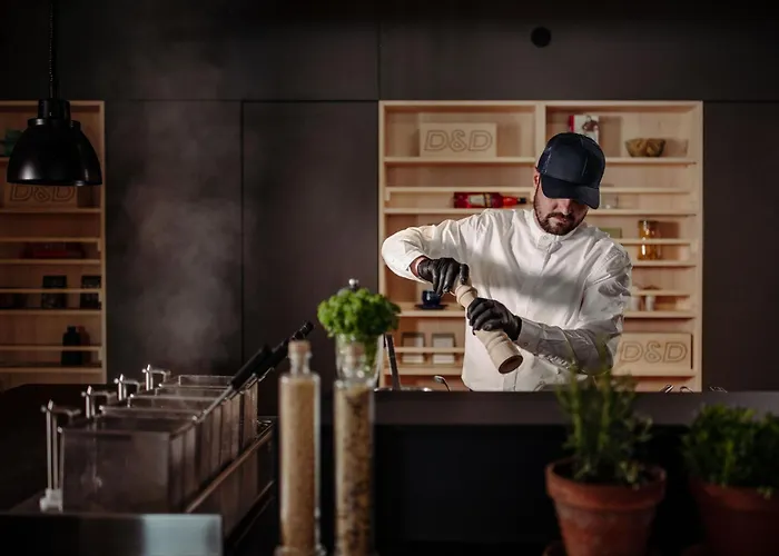 Dips&drops - The First Bike And Hub Hotel 4*