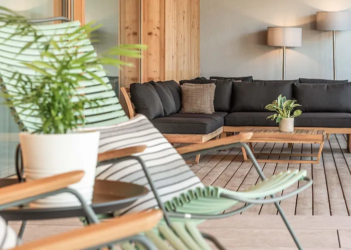 Dips&drops - The First Bike And Hub Hotel