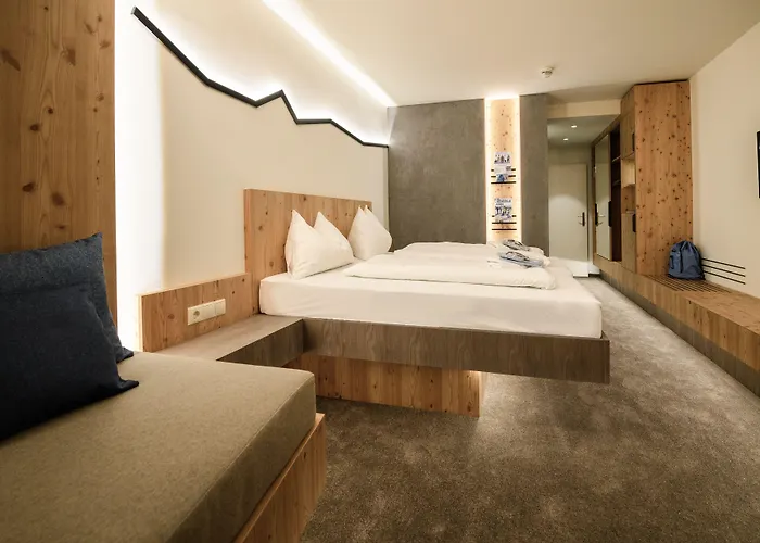 Dips&drops - The First Bike And Hub 4*